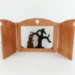 Teatrillo de madera. Media Luna