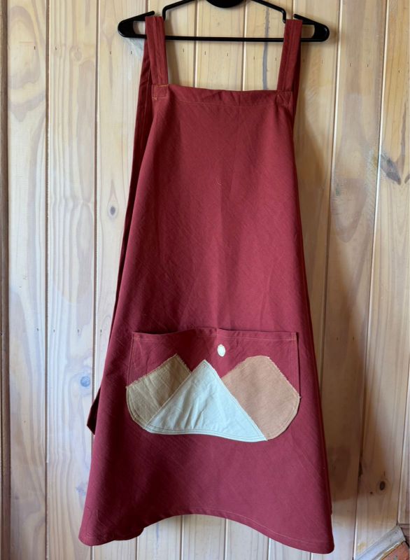 Delantales Flor del Bosque Granate Sol